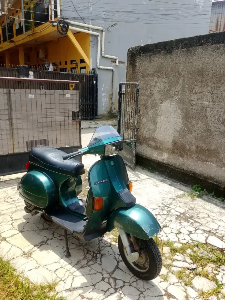 Vespa Excel 150