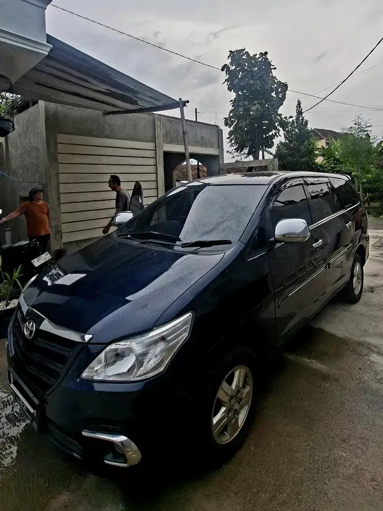 Toyota Kijang Innova 2006 Bensin