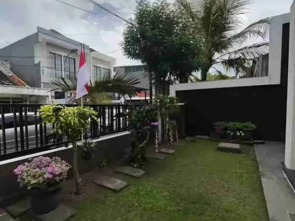 Jual Rumah Darmo Permai Timur