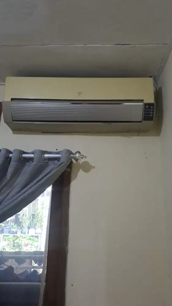 AC 1/2 normal mulus merk SHARP