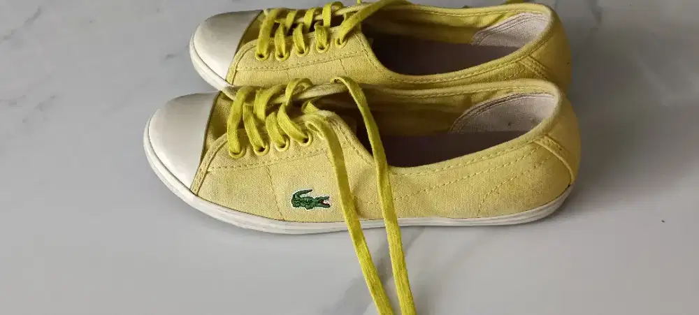 Sepatu Lacoste wanita (second)