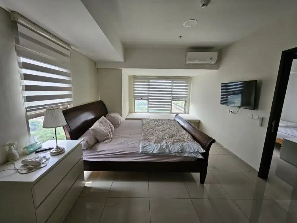 Apartemen Luas 98 m² dengan 2 Kamar Tidur dan 2 Kamar Mandi, Siap Huni, Harga Nego