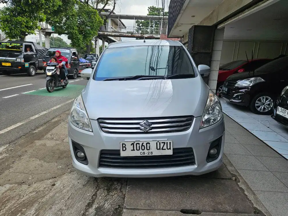 Suzuki Ertiga 1.4 GX Tahun 2013 Silver MT