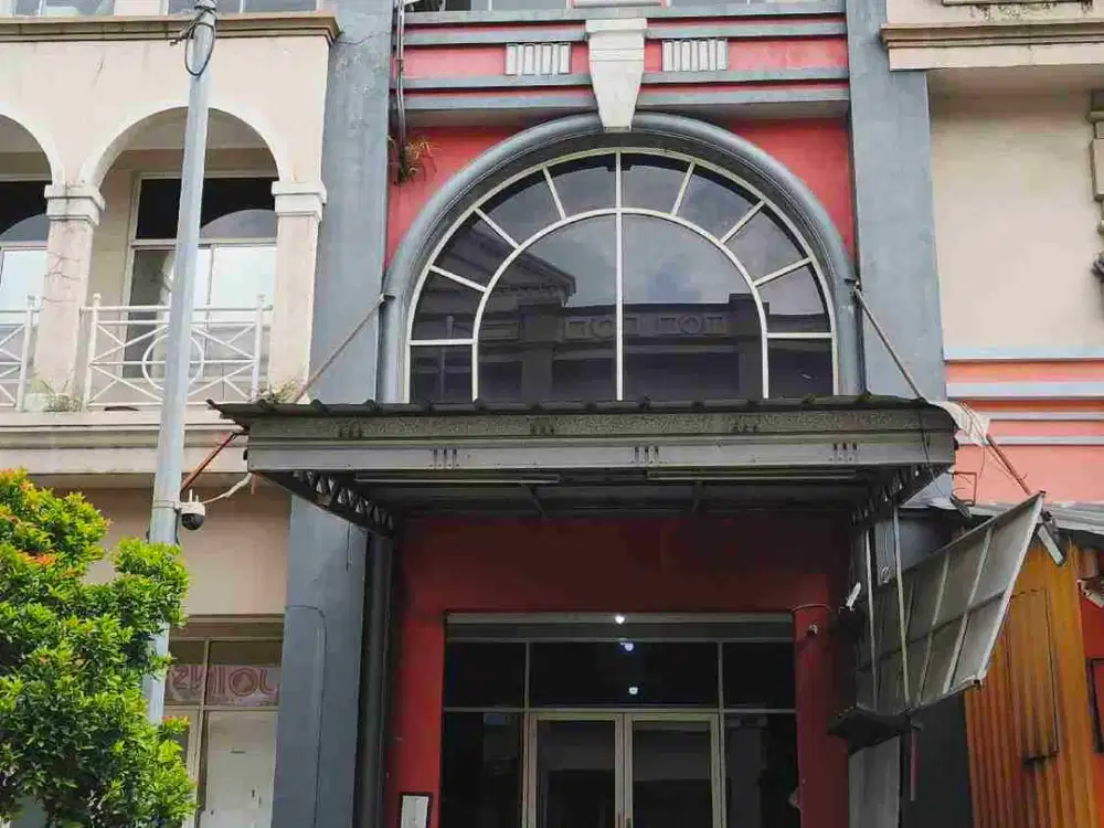 Disewakan Ruko Grand Galaxy City Lokasi Strategis Cocok untuk Kuliner