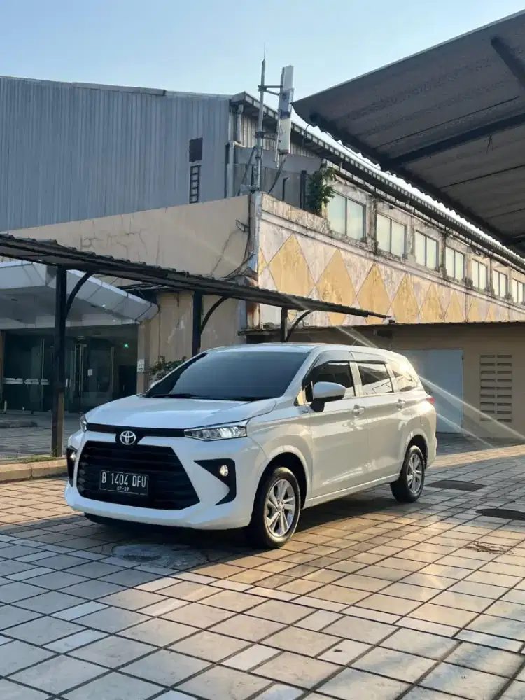 All New Avanza E 1.3 CVT 2022 putih