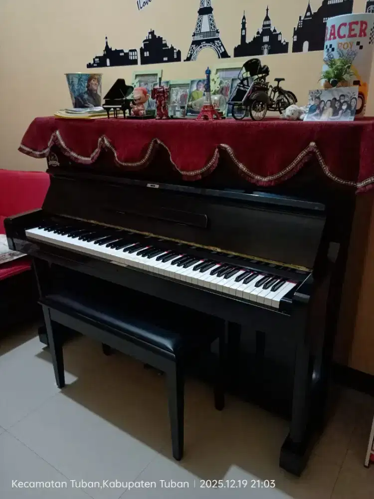 Yamaha U1Nippon Gakki