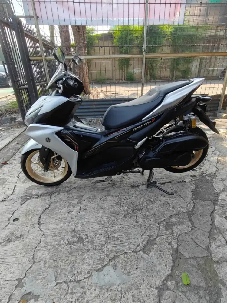 Aerox connected abs 2024 dp 1jt km 15rb kfk ooa
