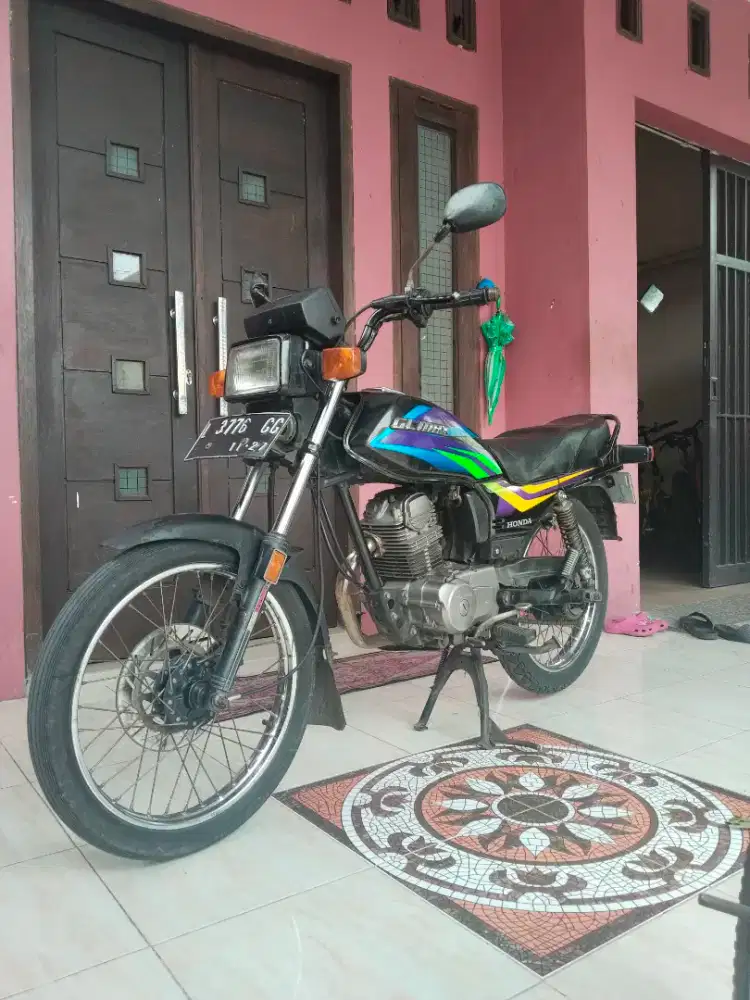 Gk max original th 2002 plat L sby