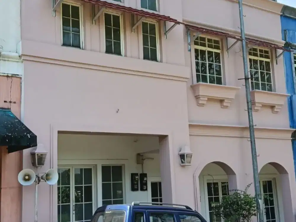 Disewakan atau Dijual Ruang Usaha di Bellanova Country Mall Sentul City Bogor RK5 7