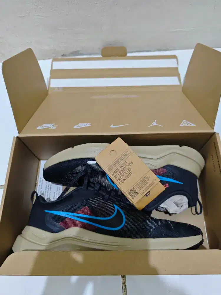 sepatu sneakers running pria wanita nike downshifter 12 BARU