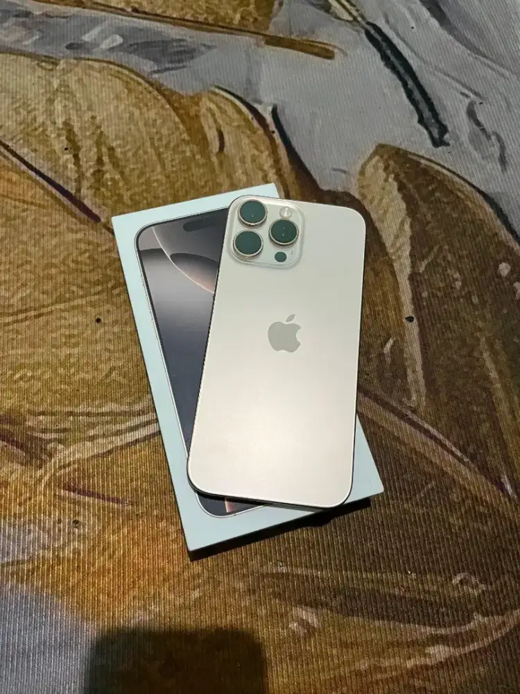 IPhone 16 pro max 512 gb desert titanium