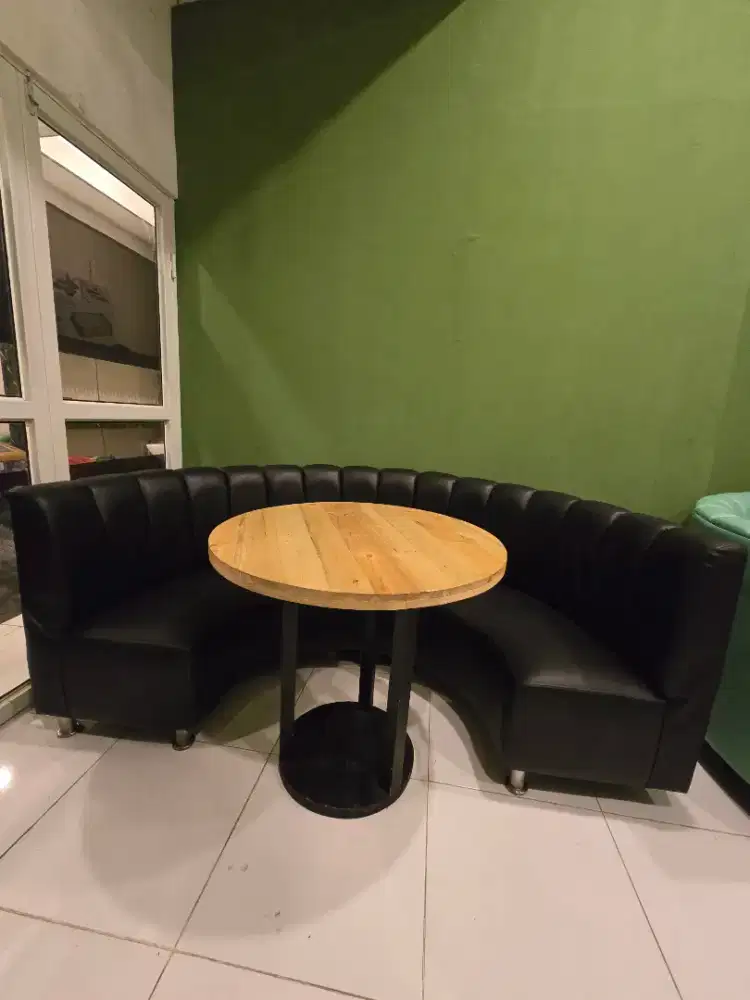 Sofa bekas cafe Kondisi ok