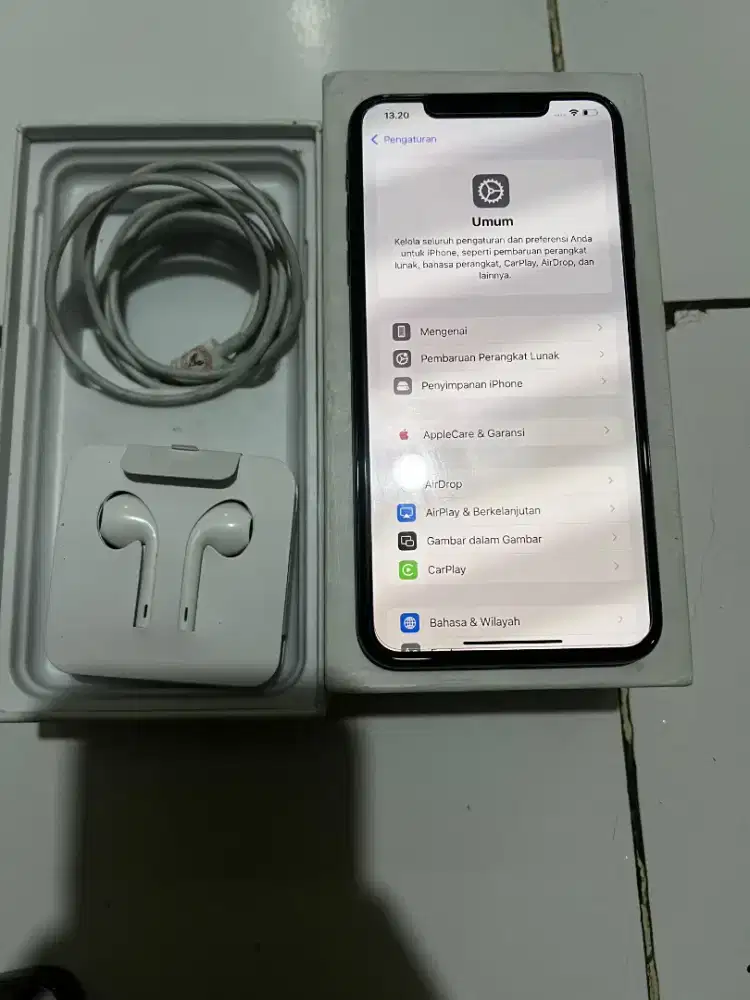 iPhone xs max 64 gb