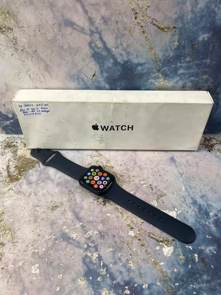 Apple watch SE 2 40mm midnight