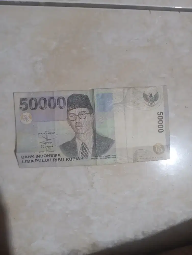 Uang kuno lima puluh ribu rupiah