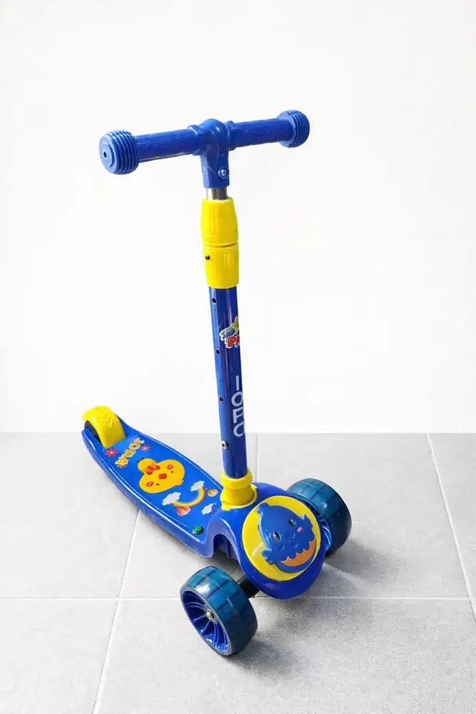 Scooter anak iora