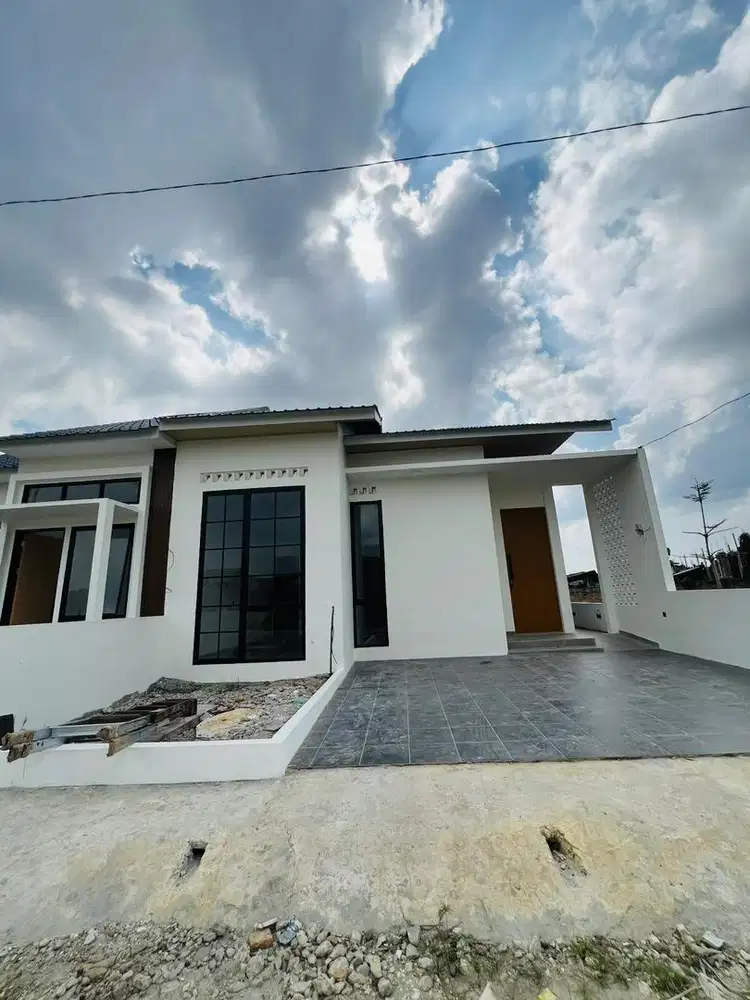 RUMAH MURAH DALAM KOMPLEK DI SIMPANG SELAYANG