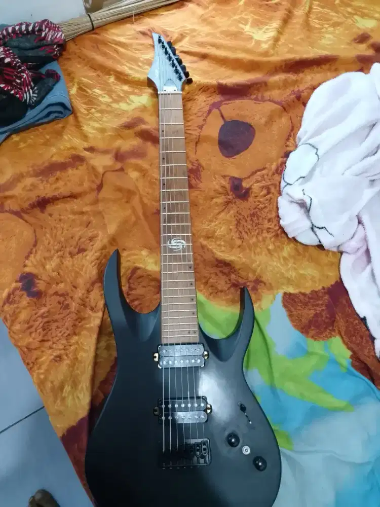 Gitar sqoe 7 string