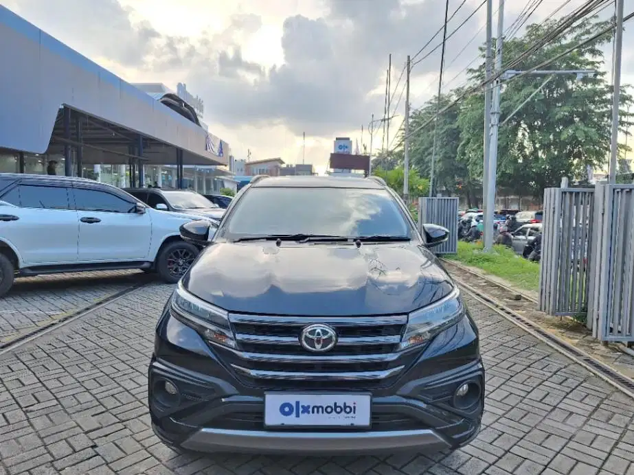 DP RINGAN Toyota Rush 1.5 S GR Sport Bensin-AT 2022 Hitam CAKHD