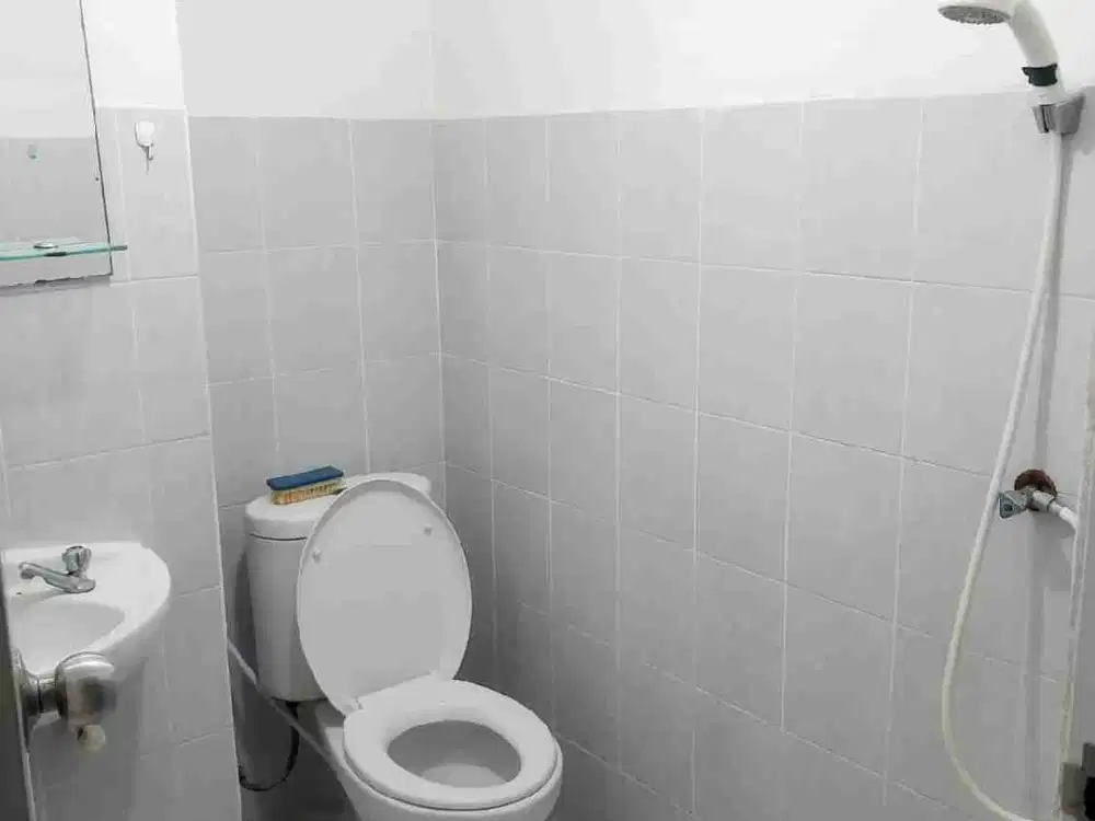 SEWA / JUAL APARTEMEN PUNCAK KERTAJAYA 3 MENIT KE KAMPUS ITS UNIT BARU RENOV