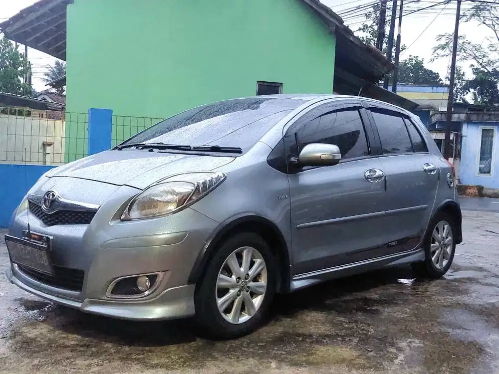 YARIS TIPE S TAHUN 2010 ORIGINAL LOW KILOMETER