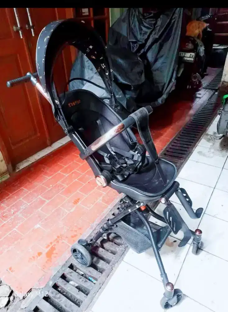 Stroller lipat 2 arah