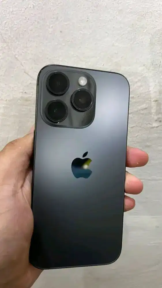 Jual BU iPhone 15 pm like new 90%