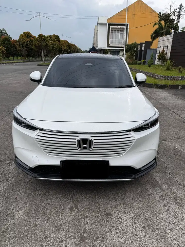 All New HRV SE White KM 13900 an / Honda HR-V 2022 Bensin