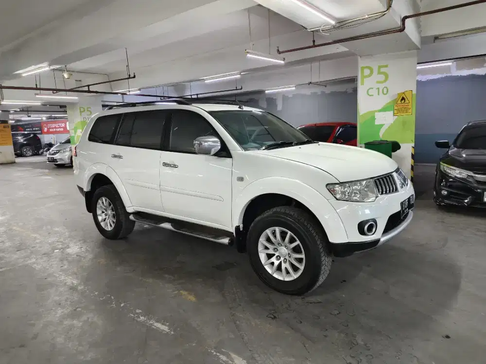 Pajero exceed A/T 2011 (TDP 25 jt)