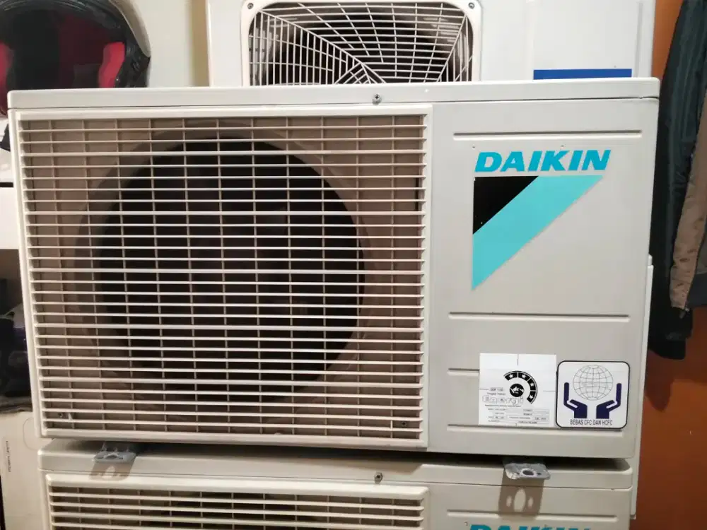 Outdor ac Daikin 1pk thailand R32