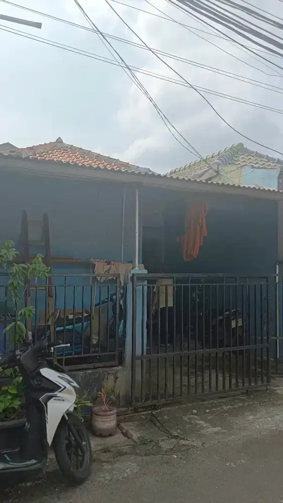 Di jual cepat 1 unit rumah, cocok buat ruko atau kios