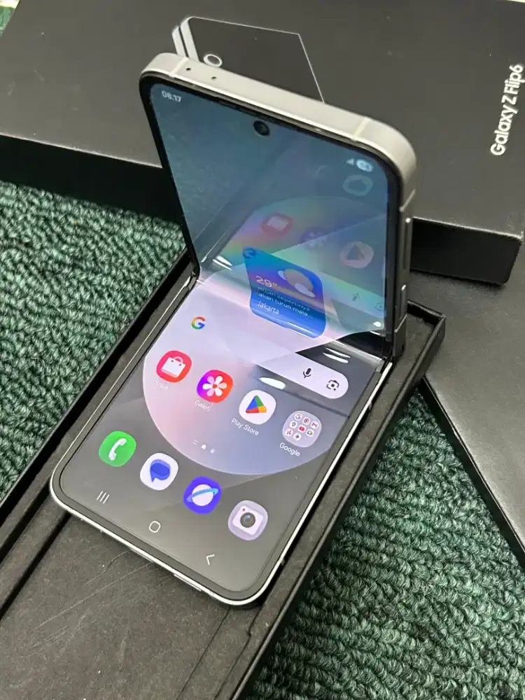 samsung z flip 6. 12/512. resmi sein