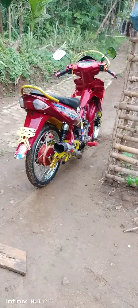 Jual motor bekas Vega ZR