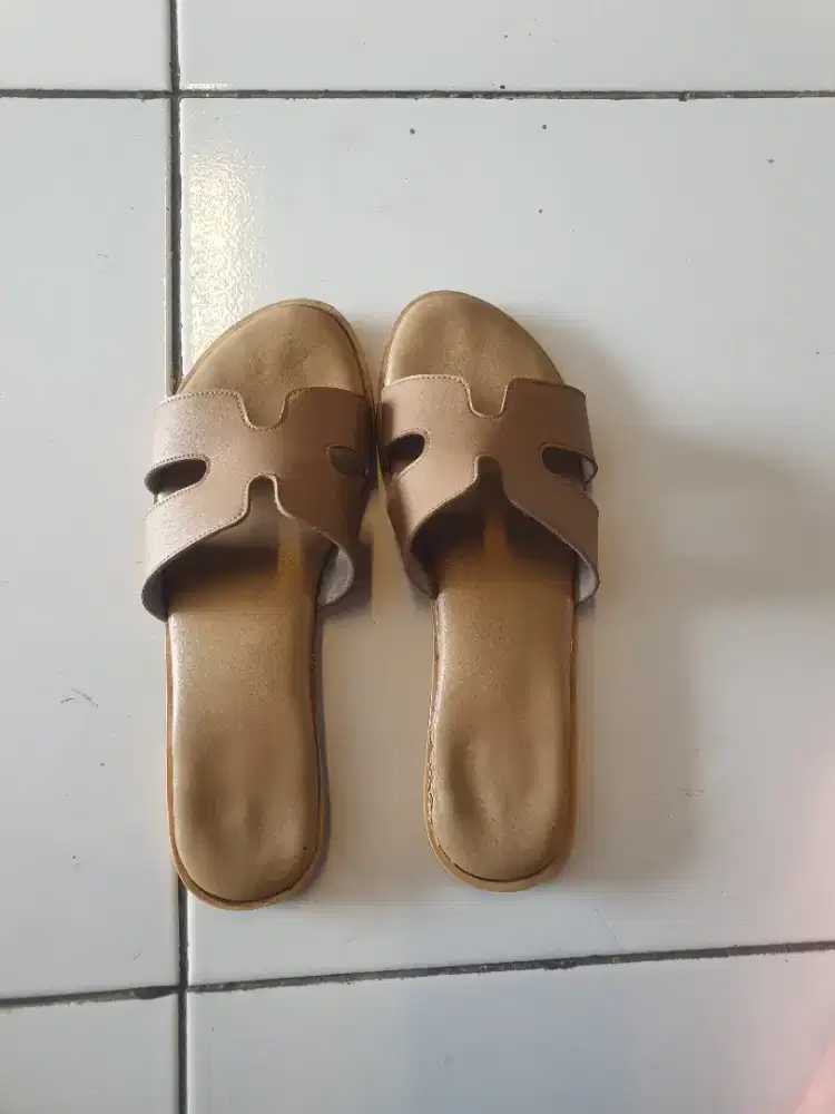 Sandal Fladeo Wanita Size 38 Seken Bekas Pakai Kondisi Bagus Empuk