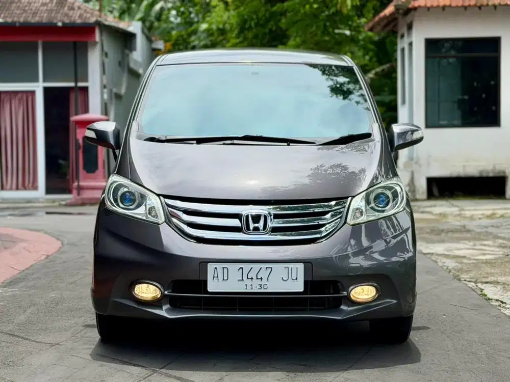 Freed E PSD Audio Stering Th 2015 KM 80rb Istimewa!