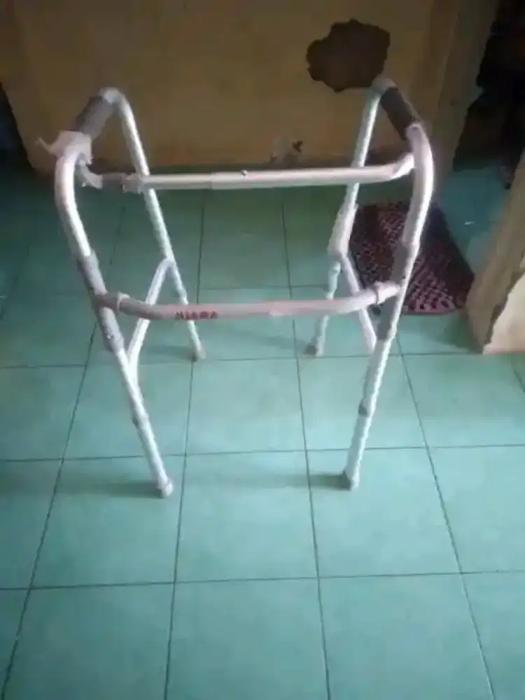 Jual tongkat kaki 4 merek juara,no minus,nego