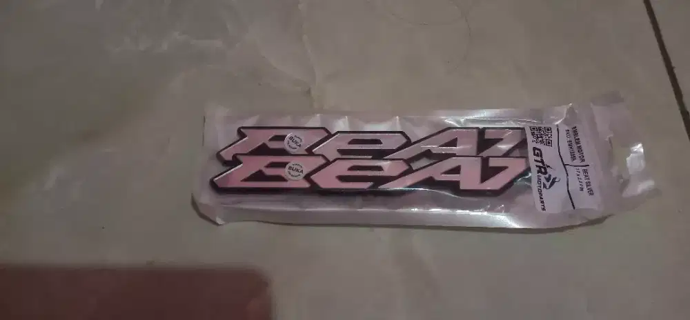 Emblem akirilic BEAT ( edisi salah beli) 25K