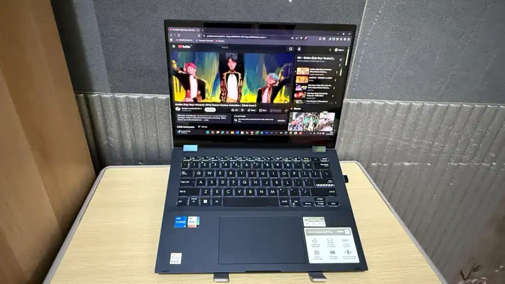 Jual CEPAT Laptop jarang pakai, Masih garansi Touch screen vlip 360