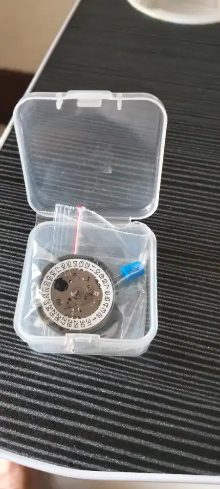 Mesin jam tangan Seiko NH35A