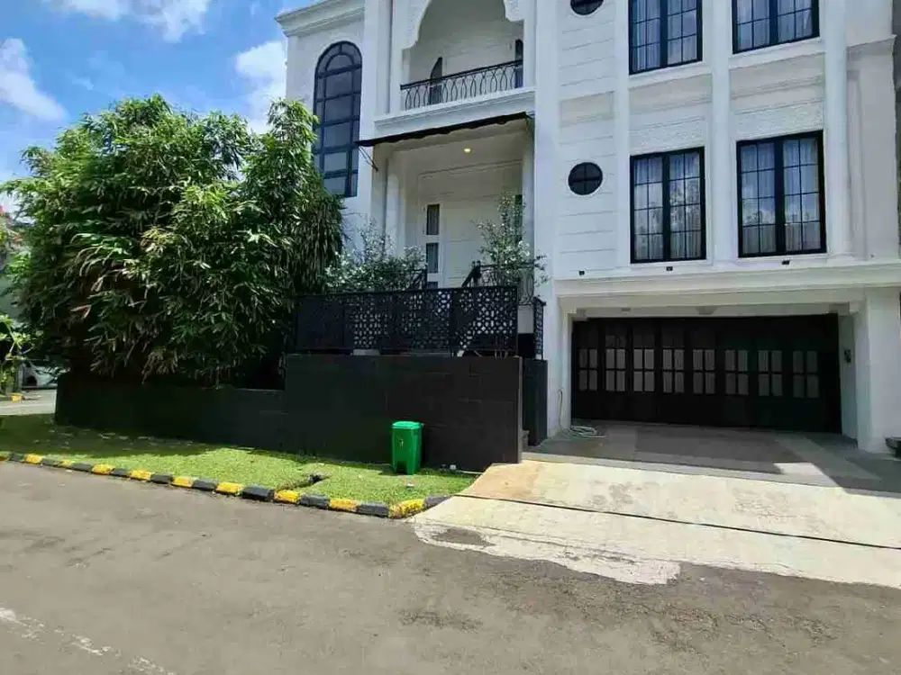 Dijual Cepat Rumah Furnished 3 lantai di Sektor 9 Bintaro Jaya
