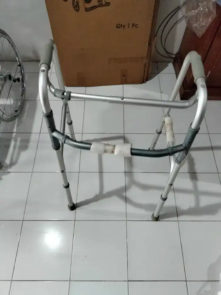 Walker Lansia Second