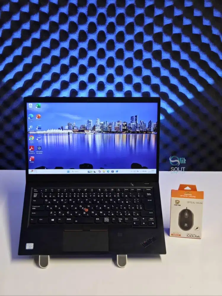 Lenovo ThinkPad X1 Carbon Core i5 Laptop Tipis Ringan Siap Kerja