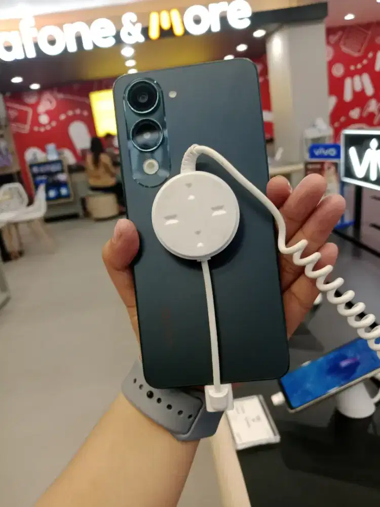 VIVO Y04S 4GB/ 64 GB