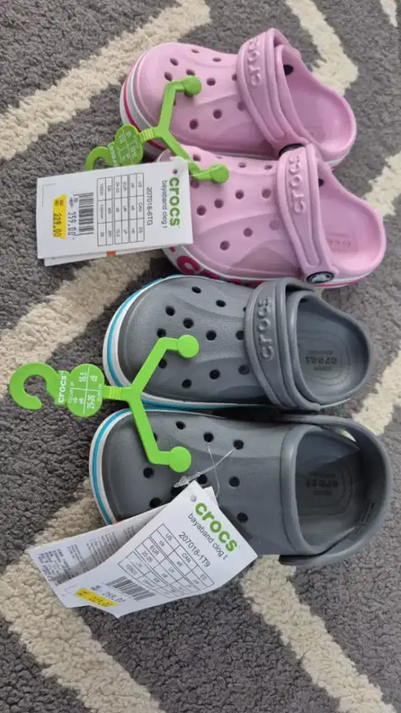 Dijual sendal crocs ORI