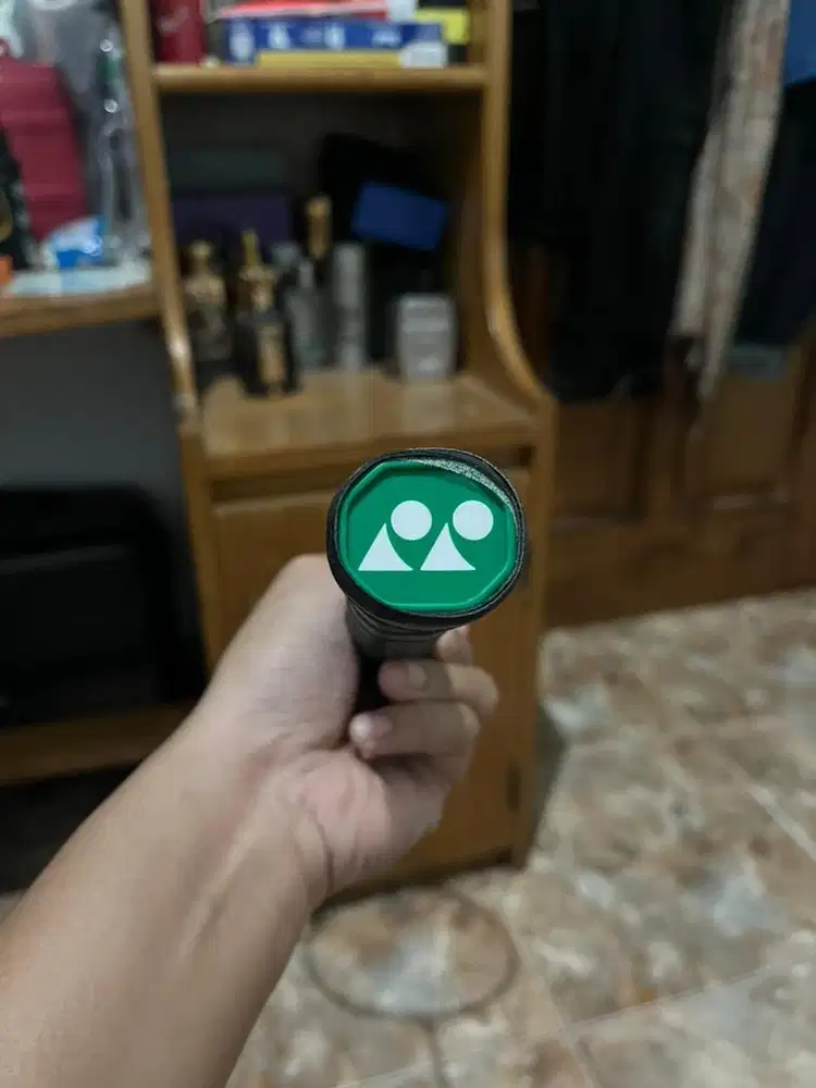 Yonex Astrox 99 Play (White Tiger)