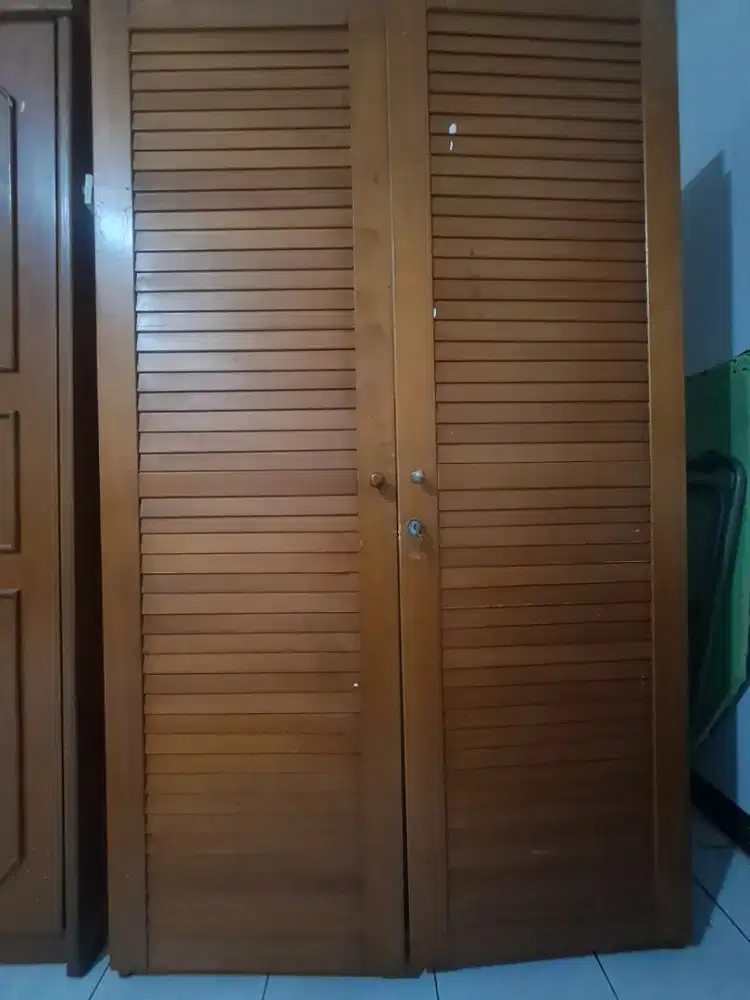 Lemari 2 Pintu Jadul