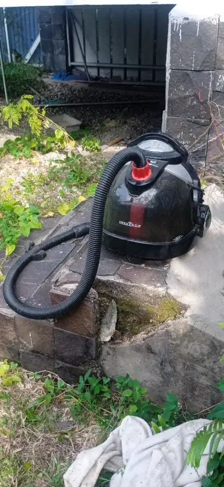 Vacuum Cleaner  bekas