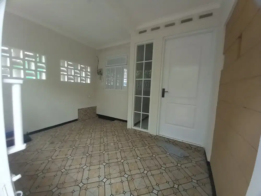 Rumah baru masuk gang dekat puskesmas cipageran