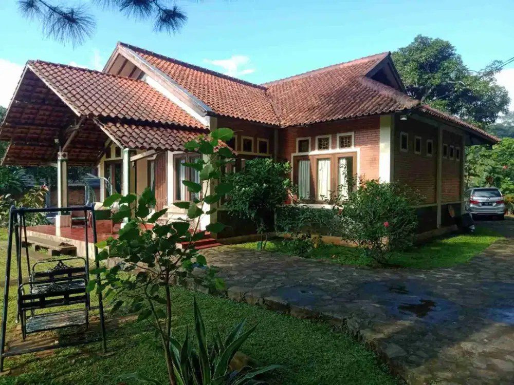 Dijual Villa +2 Swimming Pool Mega Mendung Puncak Bogor