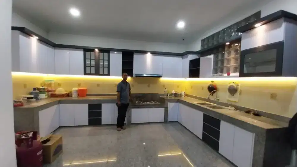 Jasa Kitchen Set Surabaya kaloka interior